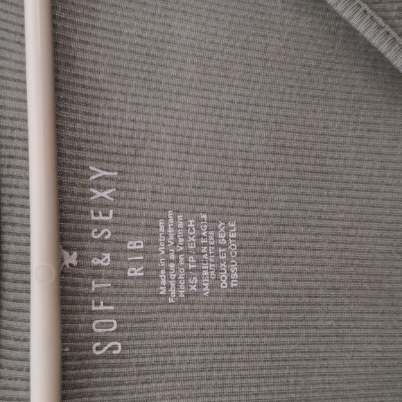 Green AEO ribbed top - Picture 2 of 3